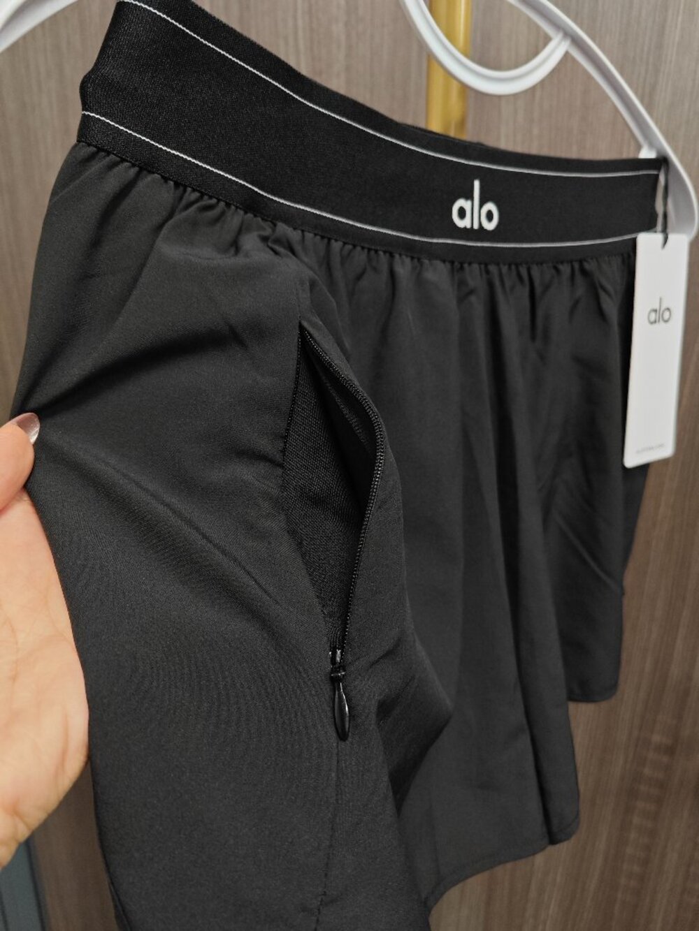 Women's Match Point Short Black 🖤ALO Yoga NWT🏷️ High-Cut Athletic Shorts - Picture 3 of 8